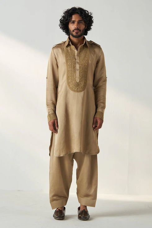 Arnav Pathani Set